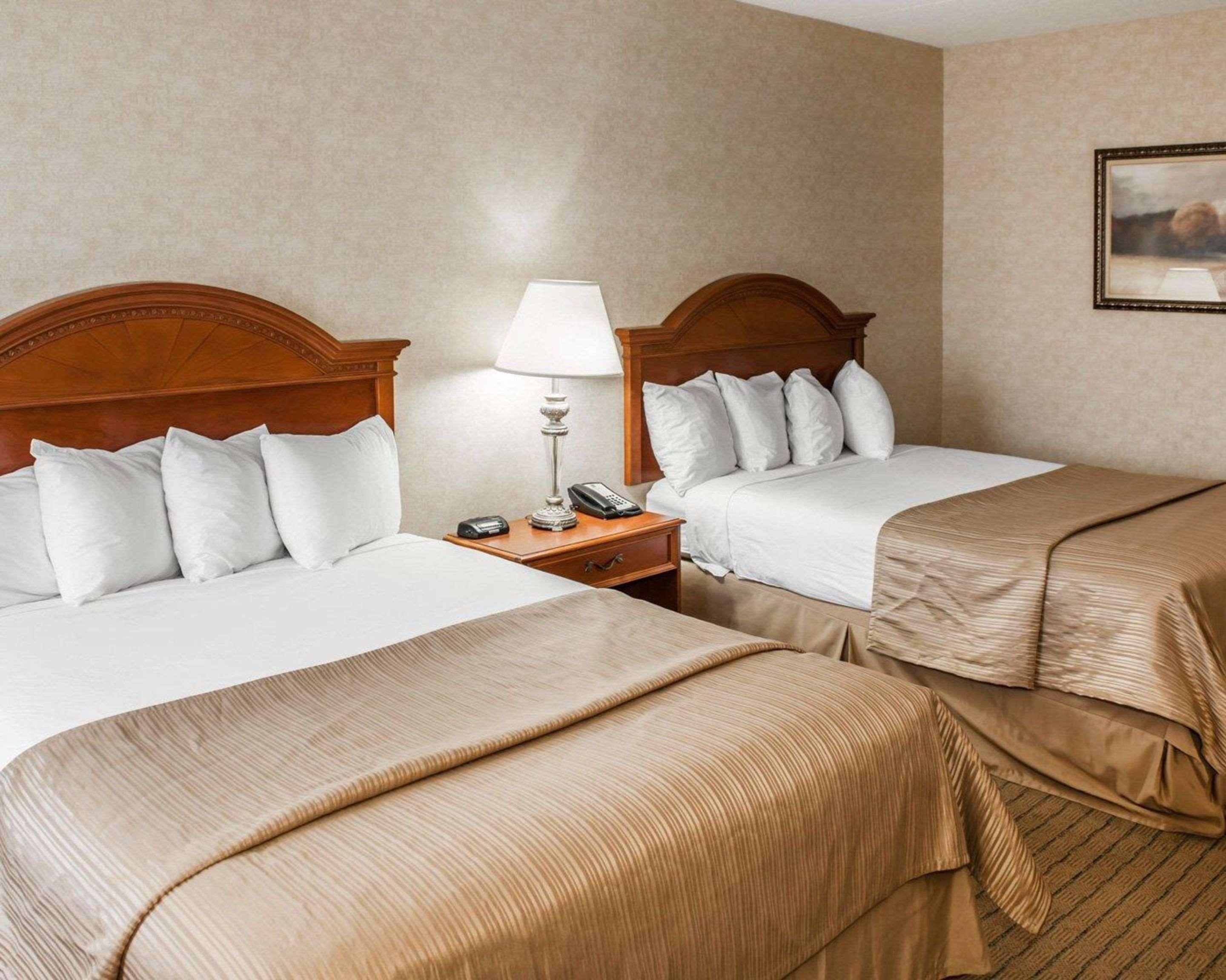Quality Inn Castleton Extérieur photo